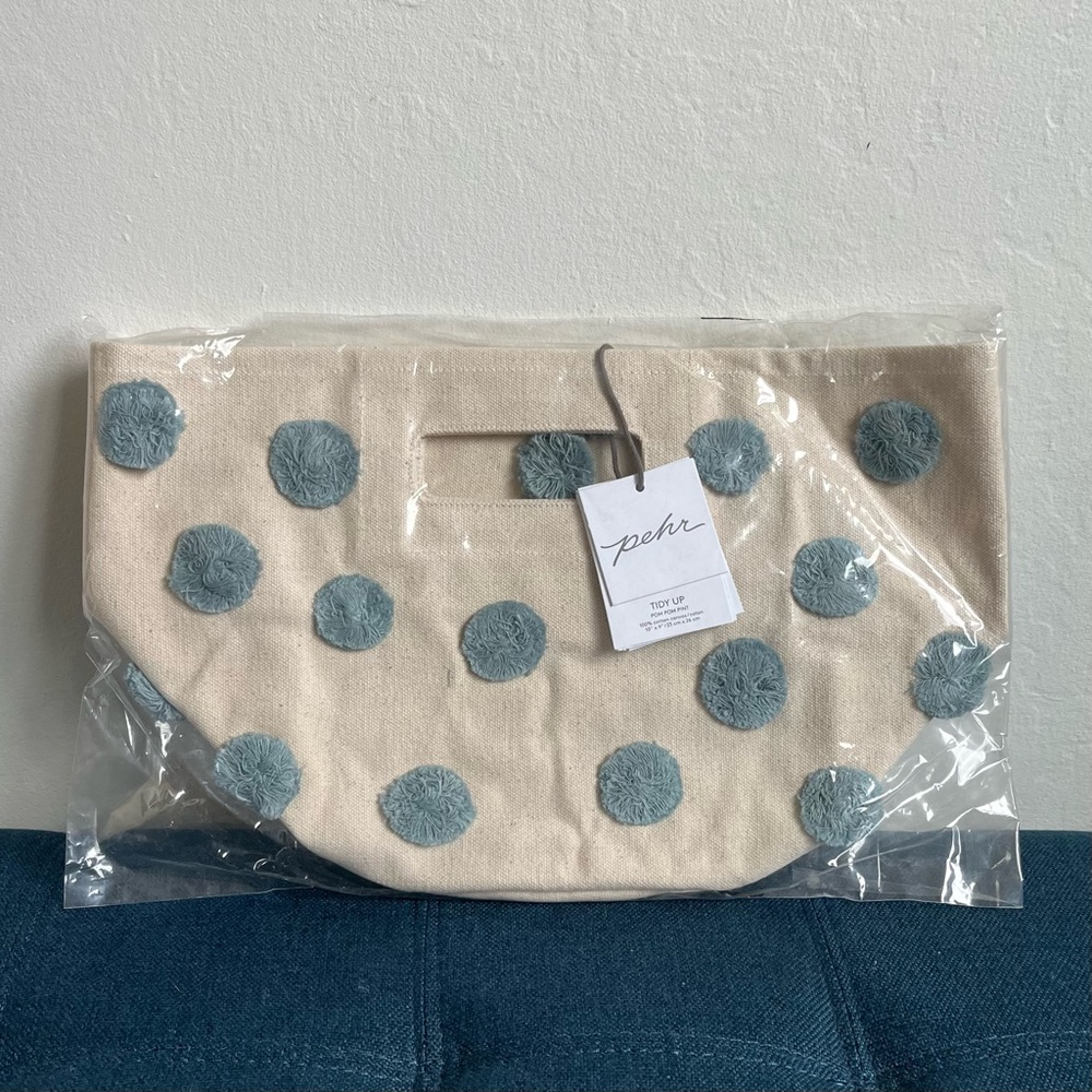 NWT Pehr Pom Pom Basket - Pint